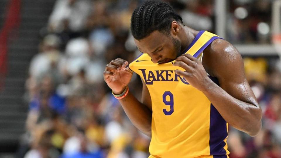 在奇才队的, 鹈鹕队